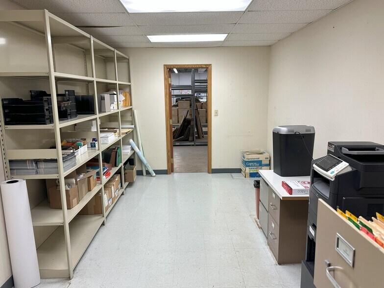 More Photos Of 3001 Kishwaukee St, Rockford Industrial For Sale