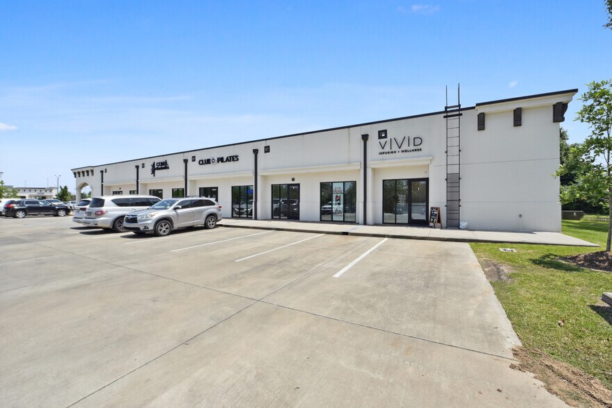 More Photos Of 500 Settlers Trace Blvd, Lafayette Storefront Retail Office For Lease