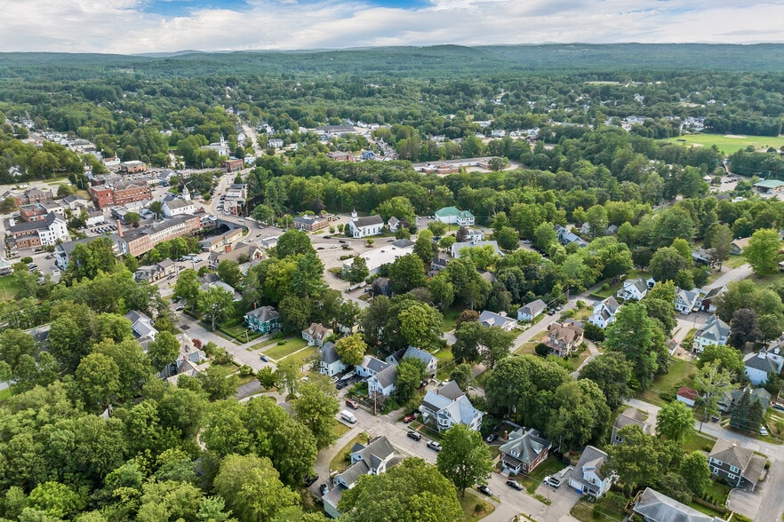 More Photos Of 15 Mont Vernon St, Milford Freestanding For Sale
