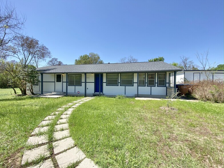 More Photos Of 4806 Pecan Springs Rd, Austin Land For Sale