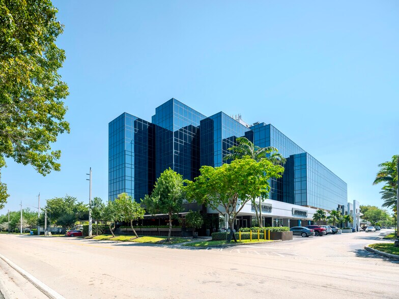 More Photos Of 3111 N University Dr, Coral Springs Office For Lease