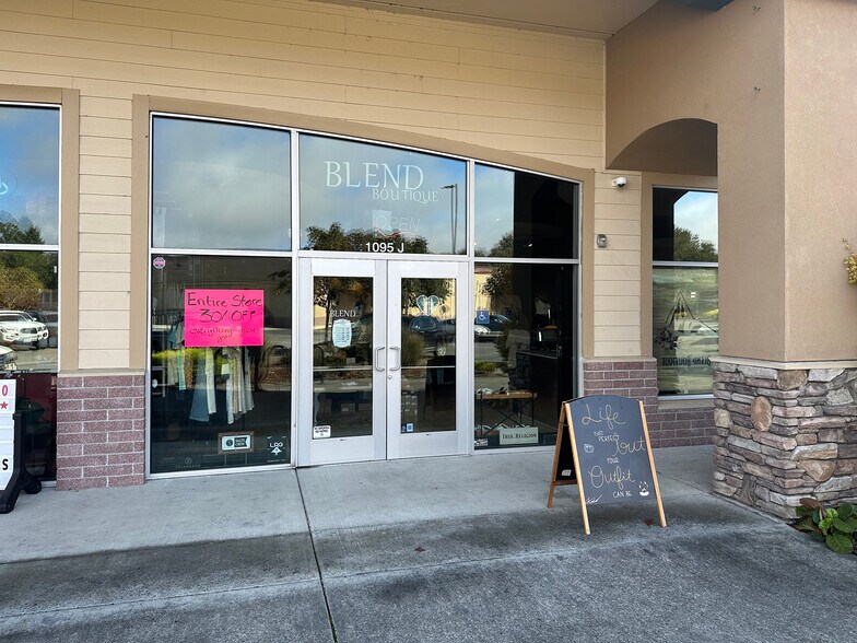More Photos Of 1095 S Fortuna Blvd, Fortuna General Retail For Sale
