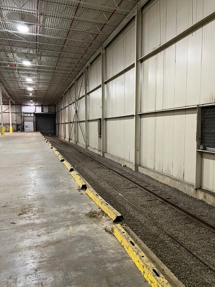 More Photos Of 533 Forest Rd, Hazleton Manufacturing For Sale