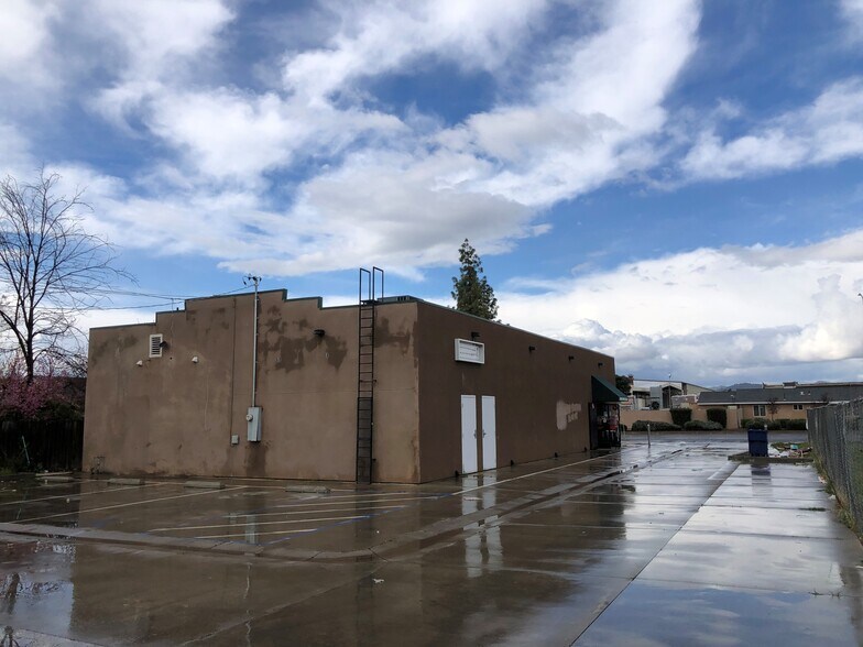 More Photos Of 1233 Park Blvd, Orange Cove Freestanding For Lease