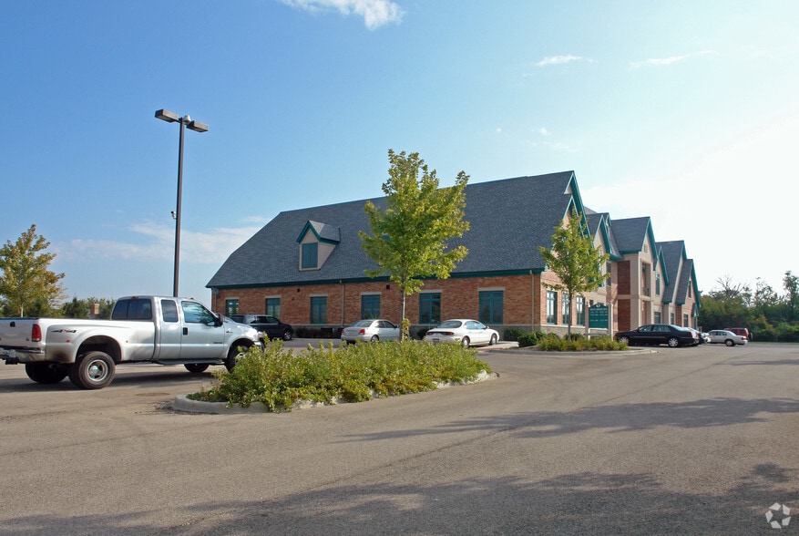 More Photos Of 1531 Grove Ave, Barrington Office For Sale