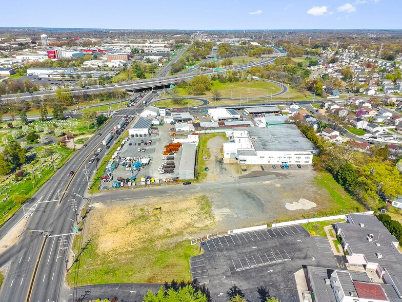 More Photos Of 7550 N Crescent Blvd, Pennsauken Land For Lease