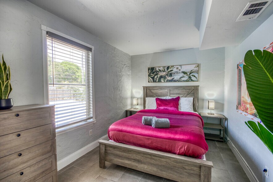 More Photos Of 130 S Ocean Breeze, Lake Worth Beach Apartments For Sale