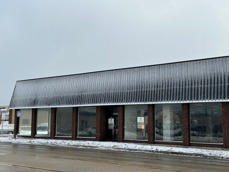 Primary Photo Of 4453-4455 N Harlem Ave, Norridge Unknown For Lease
