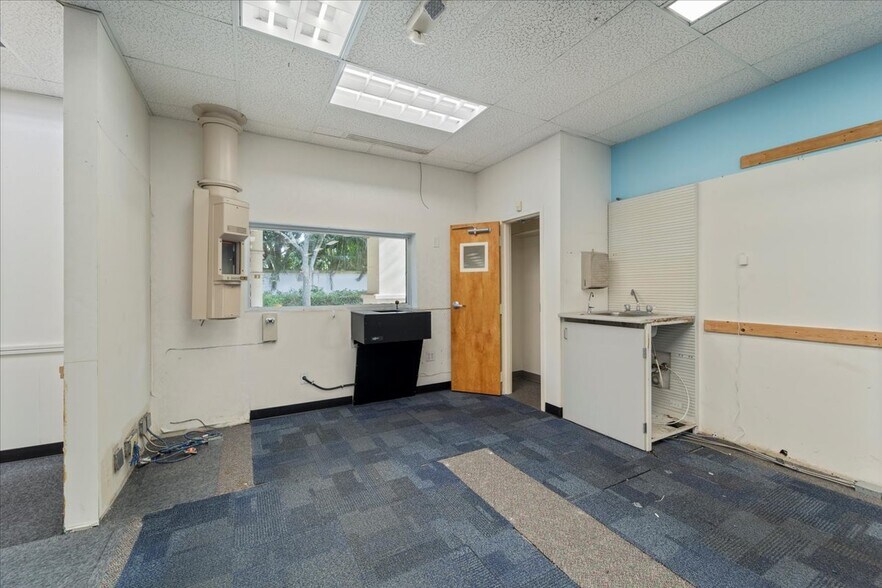 More Photos Of 12750 S Military Trl, Boynton Beach Drugstore For Sale