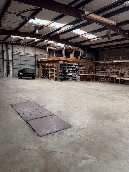 More Photos Of 2409 Commerce St, Amarillo Industrial For Sale