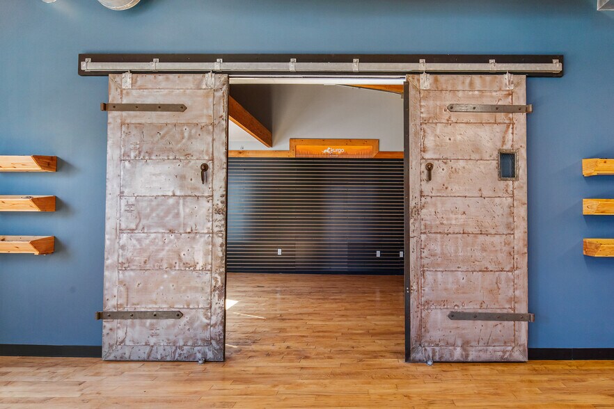 More Photos Of 77 Elm St, Amesbury Loft Creative Space For Lease