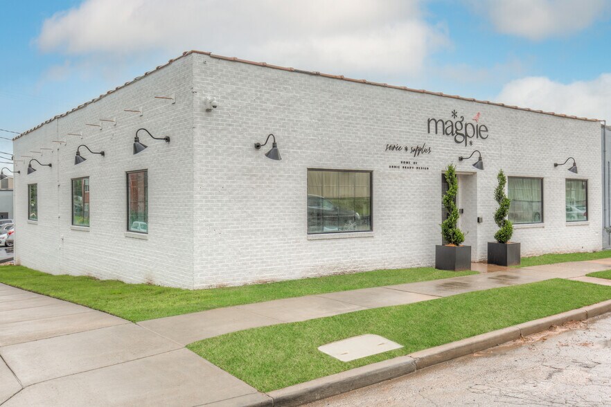 More Photos Of 415 E 12th St E, Tulsa Office For Lease