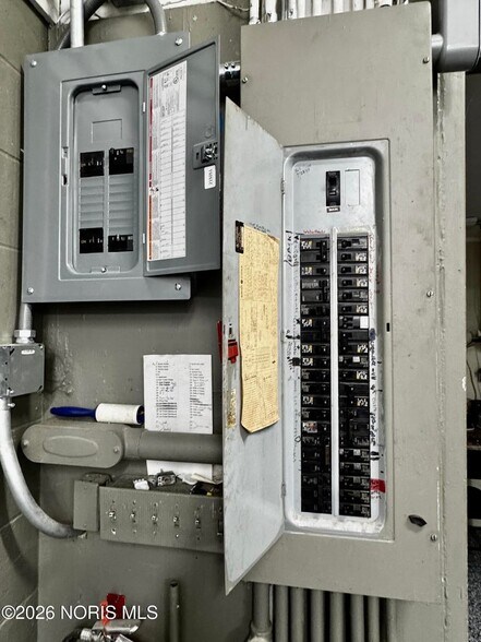 More Photos Of 301 S Defiance St, Stryker Auto Repair For Sale