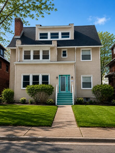 Primary Photo Of 1228 Oak Ave, Evanston Apartments For Sale