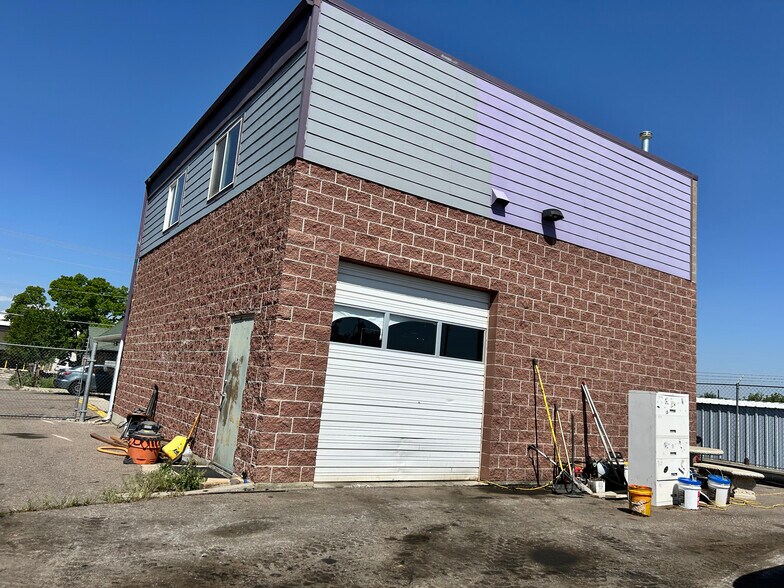 More Photos Of 6838 Lowell Blvd, Denver Warehouse For Sale