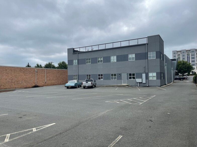 More Photos Of 2410 Dunavant St, Charlotte Office For Lease