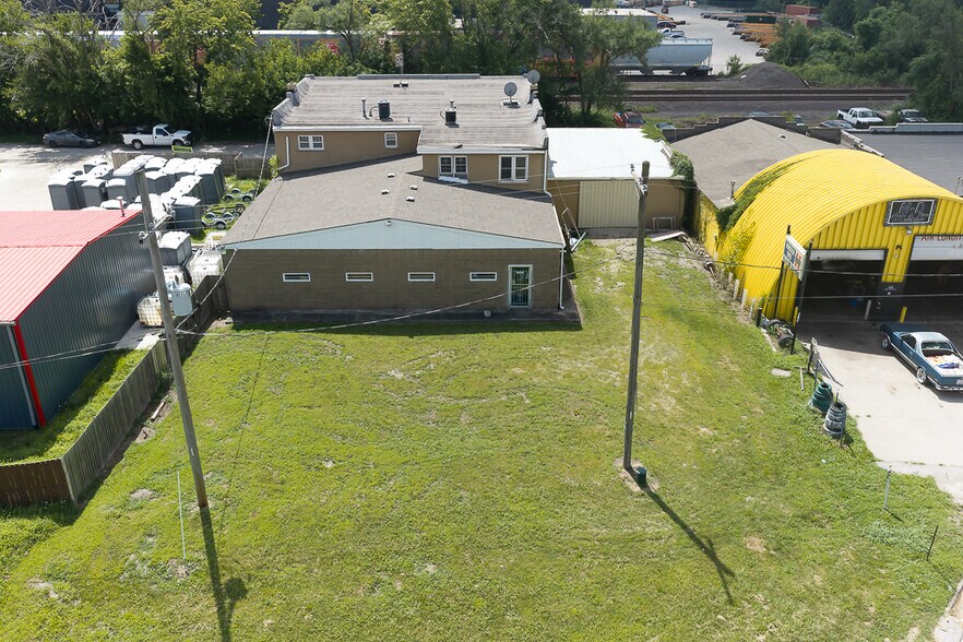 More Photos Of 7164 Kaw Dr, Kansas City Warehouse For Sale