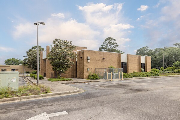More Photos Of 1749 Gordon Hwy, Augusta Bank For Lease