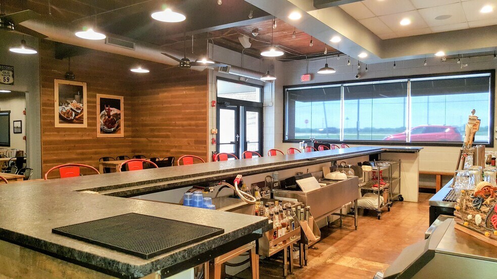 More Photos Of 15507 S Route 59, Plainfield Storefront Retail Office For Lease