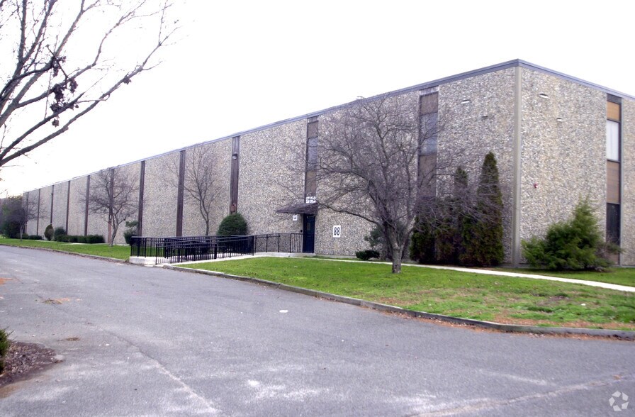 Primary Photo Of 88 Vanderveer Rd, Freehold Warehouse For Lease
