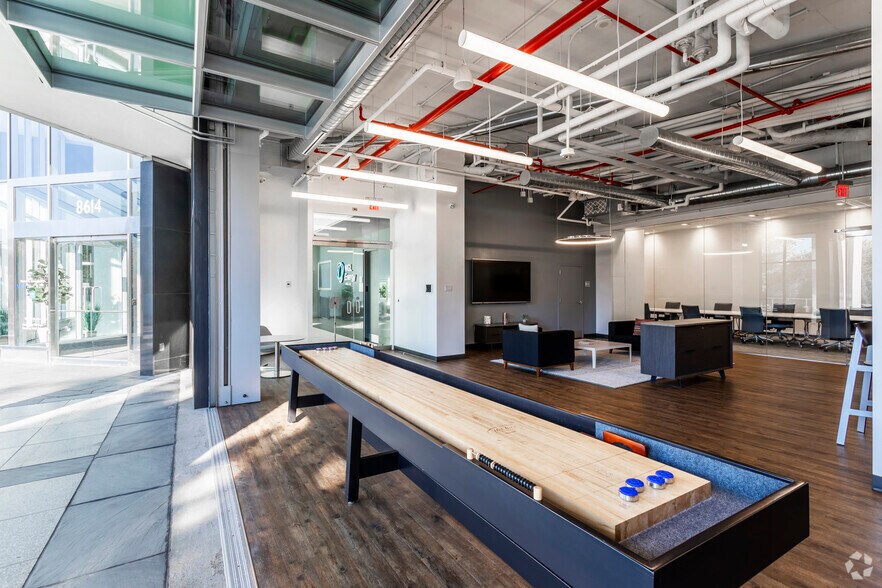 More Photos Of 8614 Westwood Center Dr, Vienna Office For Lease