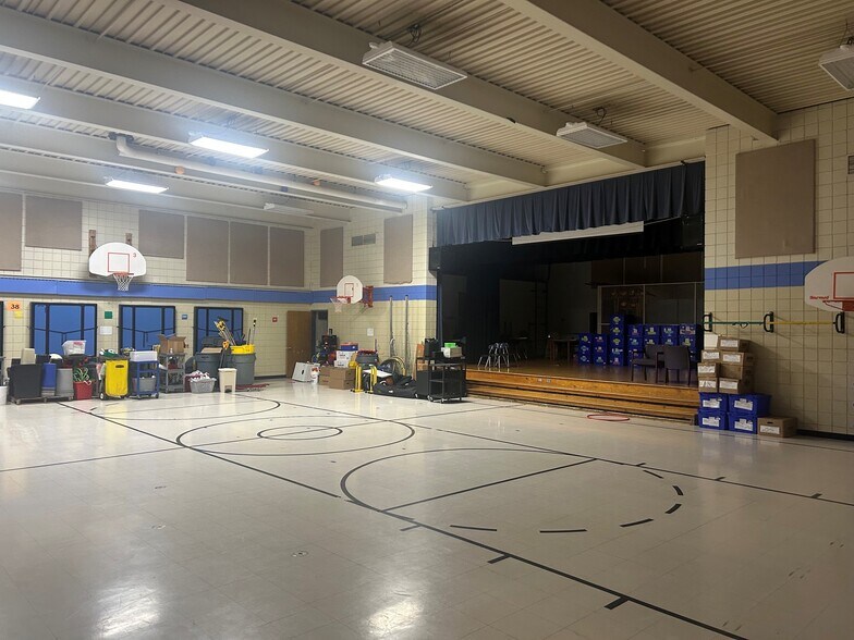 More Photos Of 1524 Hamilton Rd, Pittsburgh Schools For Sale