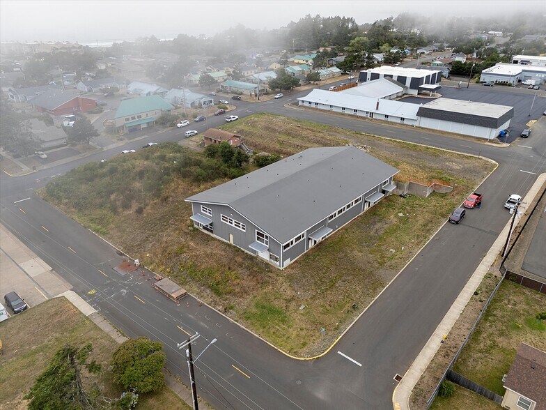 More Photos Of 1025 NW Grove st, Newport Industrial For Sale