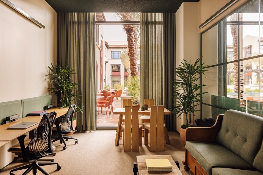 More Photos Of 1300 El Camino Real, Menlo Park Coworking Space