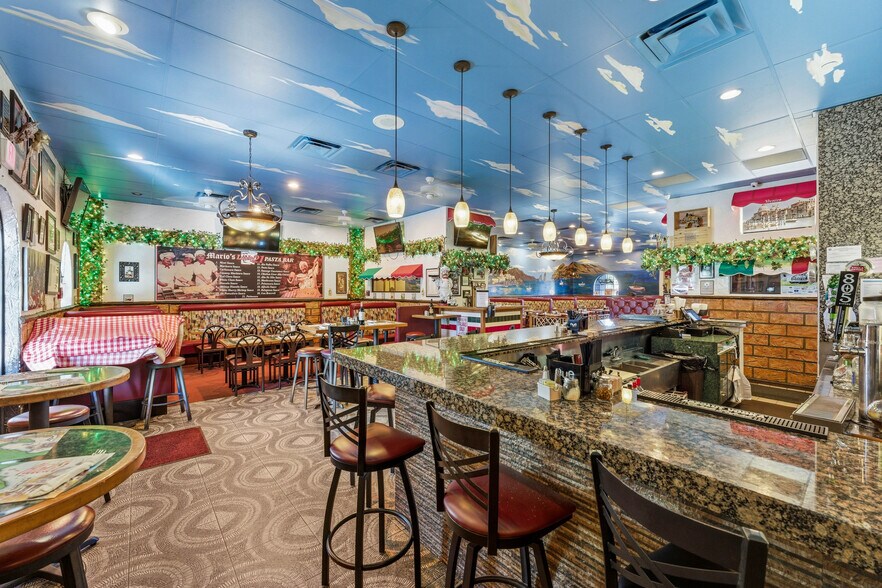 More Photos Of 73155 Highway 111, Palm Desert Restaurant For Sale
