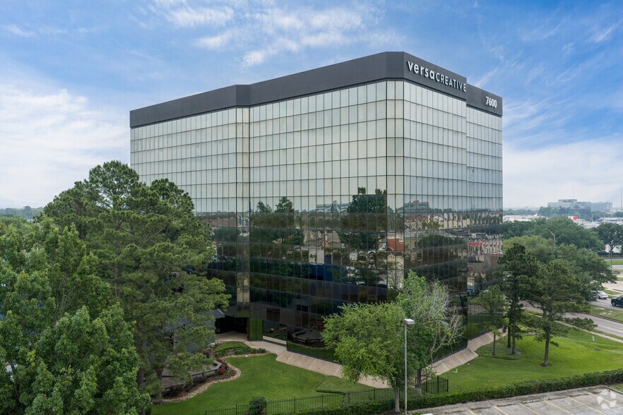 More Photos Of 7600 W Tidwell Rd, Houston Office For Lease