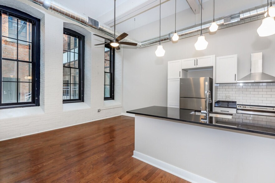More Photos Of 811-827 Court St, Utica Apartments For Lease