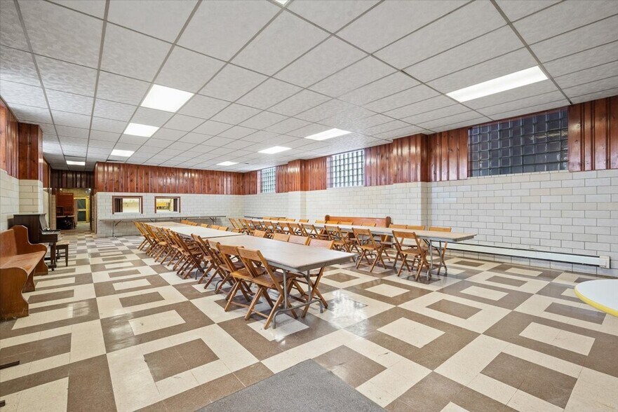 More Photos Of 1701 Kenneth Ave, Arnold Religious Facility For Sale