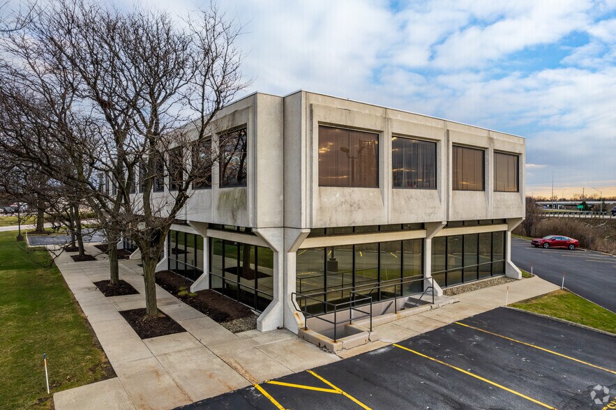 More Photos Of 24460 Aurora Rd, Bedford Heights Medical For Sale