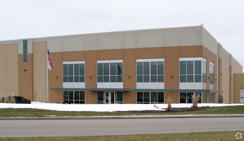 More Photos Of 10277 Venice Ave, Sturtevant Warehouse For Lease