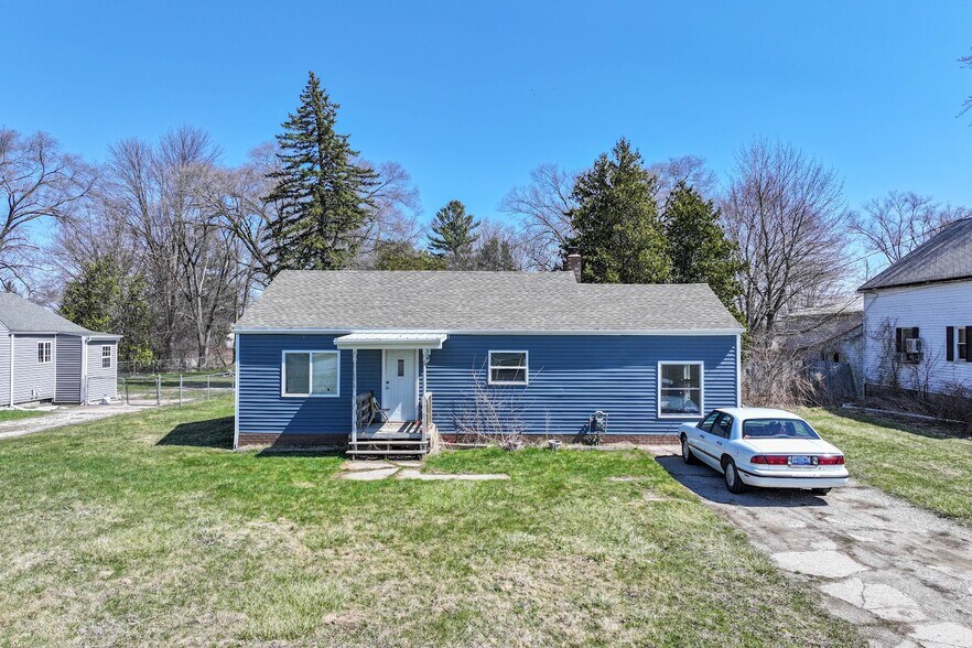 More Photos Of 12181 Dixie Hwy, Birch Run Specialty For Sale