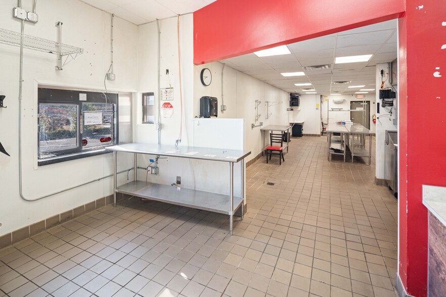 More Photos Of 1429 US Highway 421, Wilkesboro Fast Food For Sale