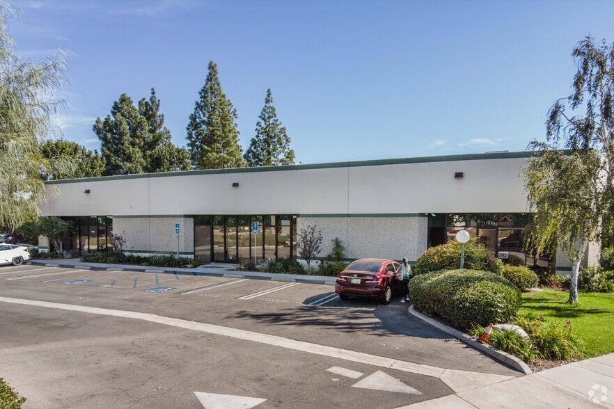 More Photos Of 9301-9325 Eton Ave, Chatsworth Unknown For Lease
