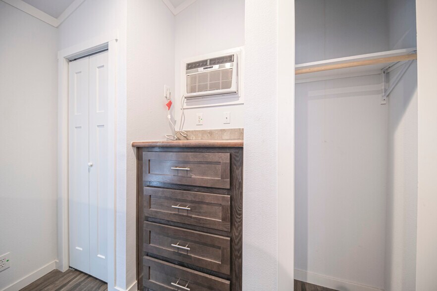 More Photos Of 4301 S County Road 1135, Midland Specialty For Lease