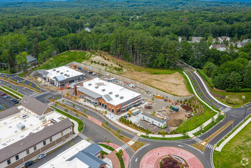 More Photos Of 21 Ensign Dr, Avon Unknown For Lease