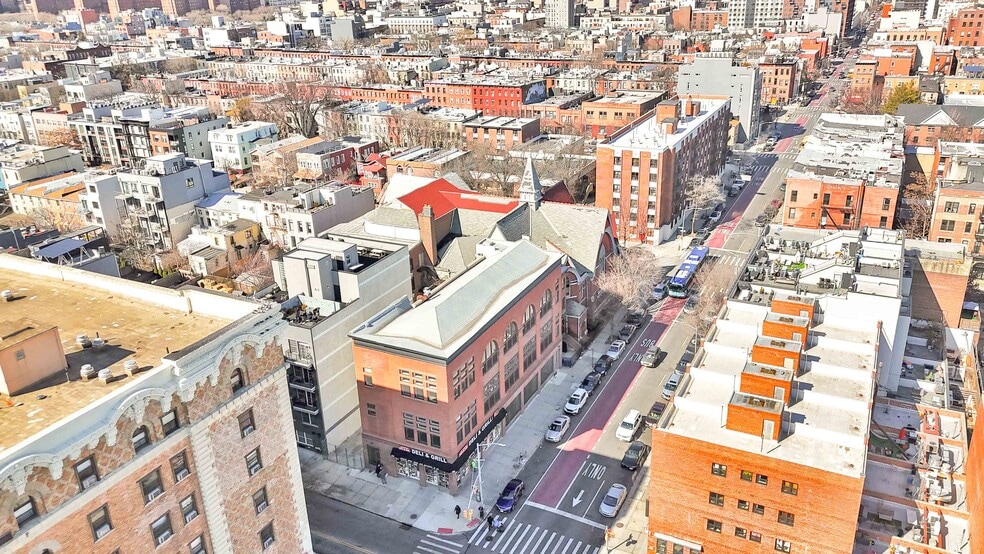 More Photos Of 405-407 Gates Ave, Brooklyn Loft Creative Space For Sale