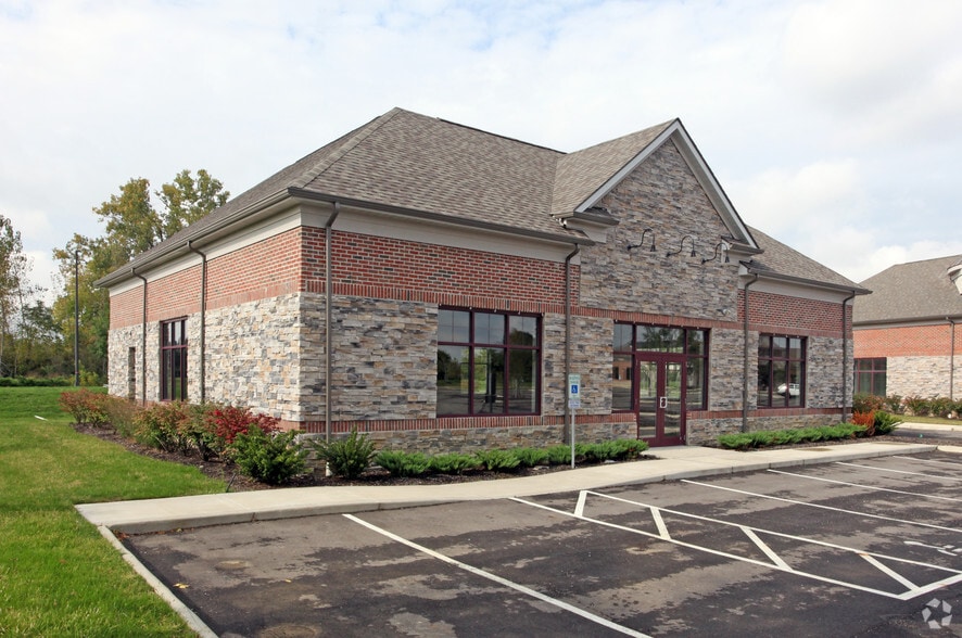 More Photos Of 5677-5691 Woerner Temple Rd, Dublin Unknown For Lease