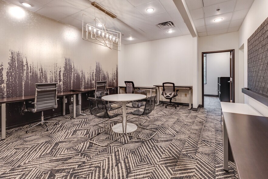 More Photos Of 1612 Westgate Cir, Brentwood Office For Lease