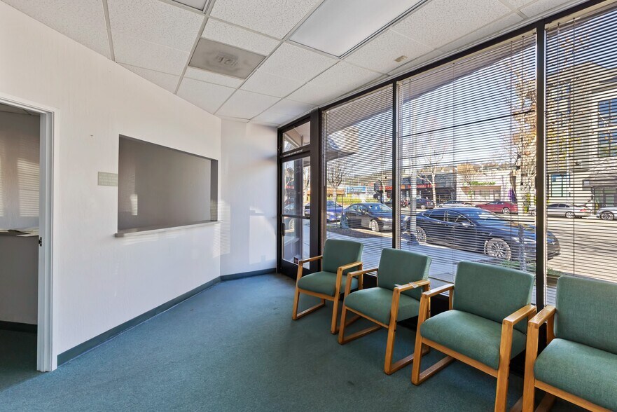More Photos Of 10311-10317 San Pablo, El Cerrito Storefront For Sale
