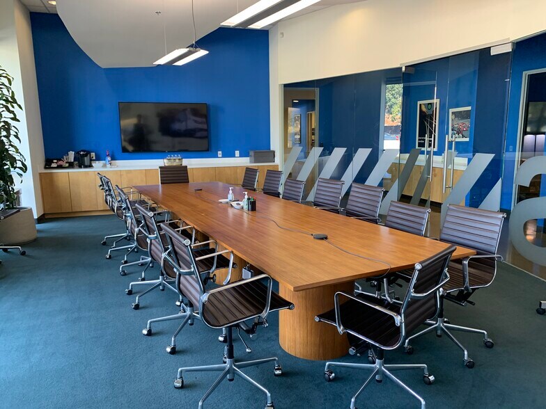 More Photos Of 3550 Tyburn St, Los Angeles Warehouse For Lease