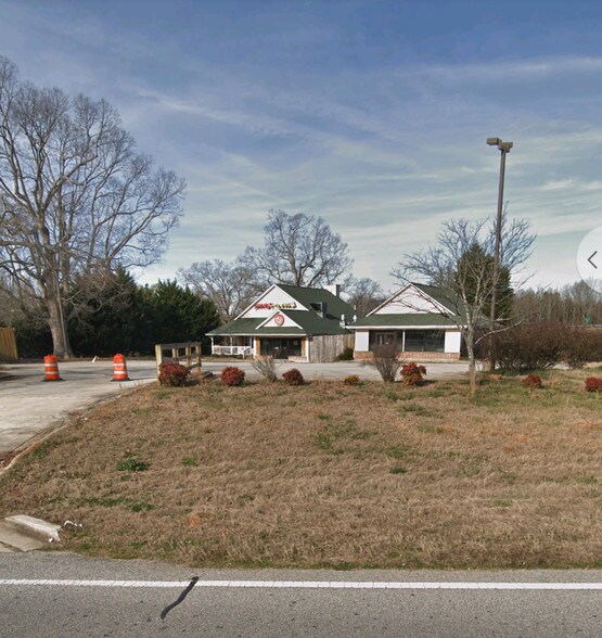 More Photos Of 386 Highway 82 S, Jefferson Restaurant For Sale