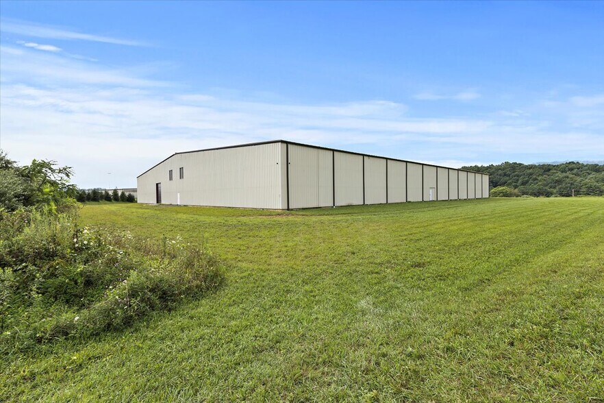 More Photos Of 241 Industrial Park Rd, Mountain City Warehouse For Sale