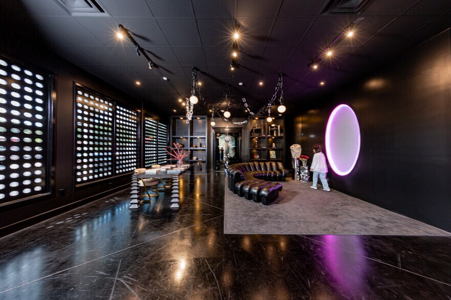 More Photos Of 1740 Westheimer Rd, Houston Storefront Retail Office For Lease