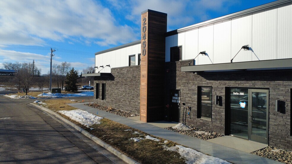 More Photos Of 20450 Kenrick Ave, Lakeville Freestanding For Sale