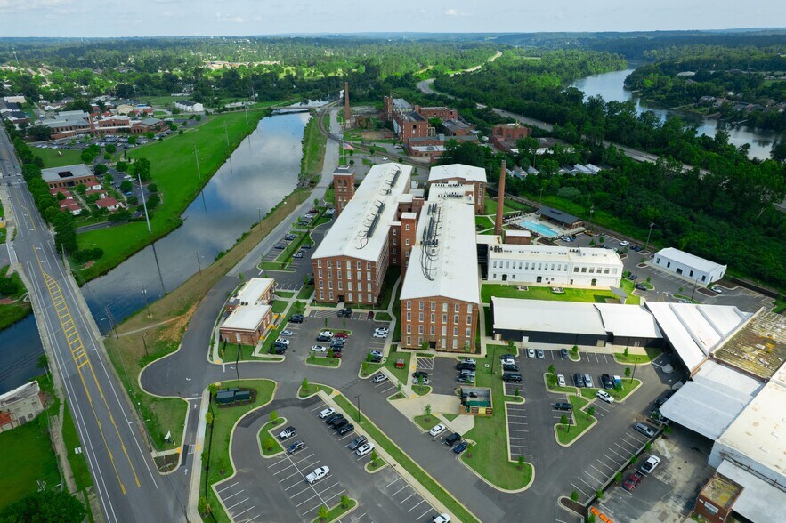 Primary Photo Of 1693 Broad St, Augusta General Retail For Lease