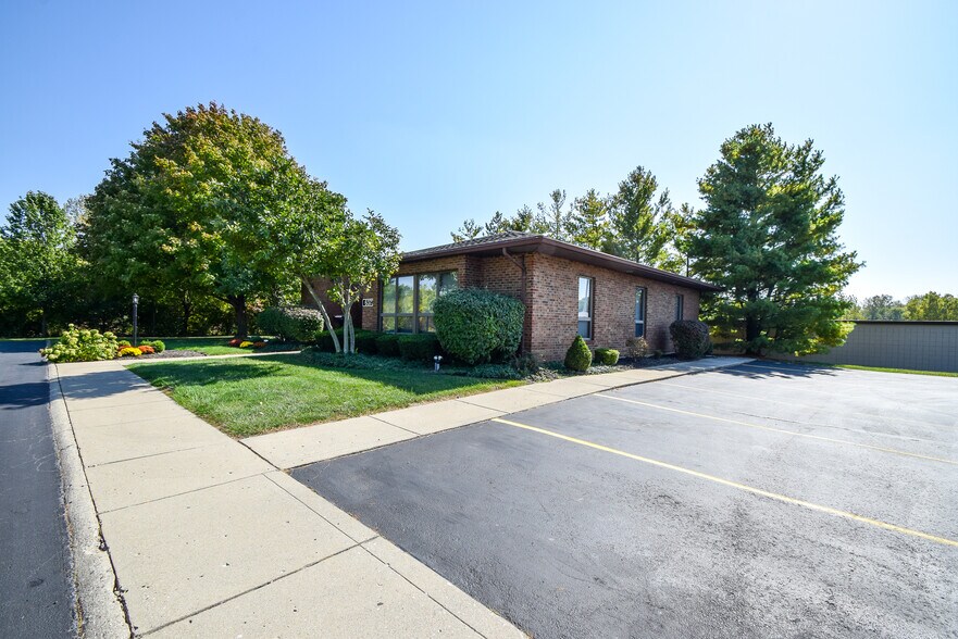 More Photos Of 6373 Kittyhawk Commons Blvd, Dayton Office For Lease